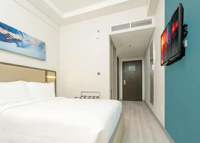 Mcollection - Resort-style Comfort Near Mactan Airport